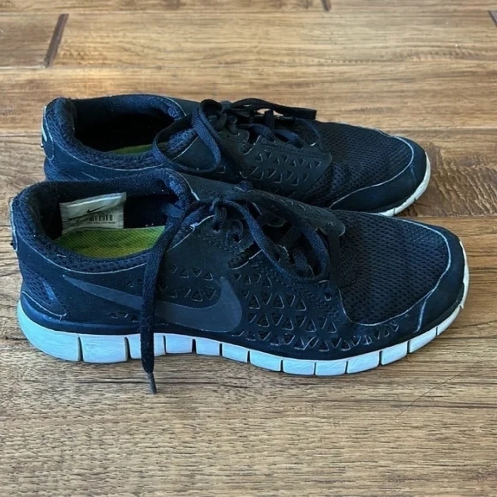 Nike Free RN Run Running Shoes Black Gym Workout Womens Size 8